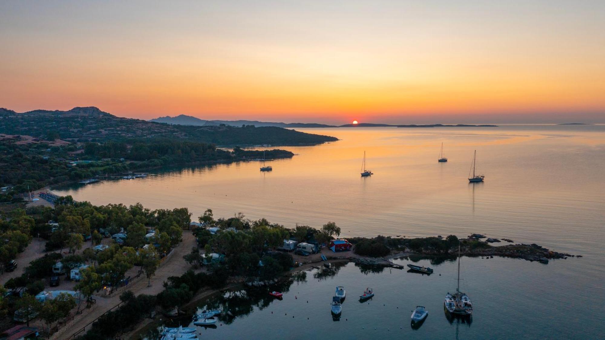 Camping Village Capo D'Orso 帕劳 外观 照片
